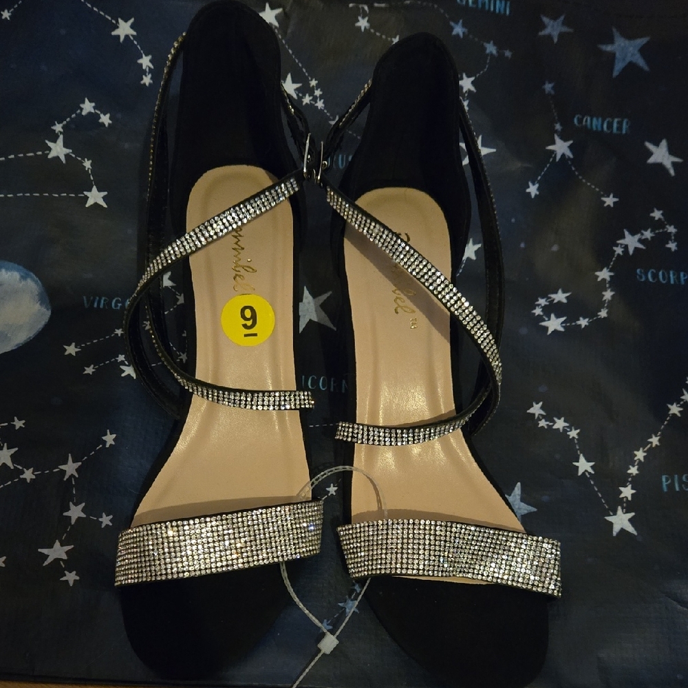 Elegant Strappy Black Heels with Rhinestone Silver Straps Size 9